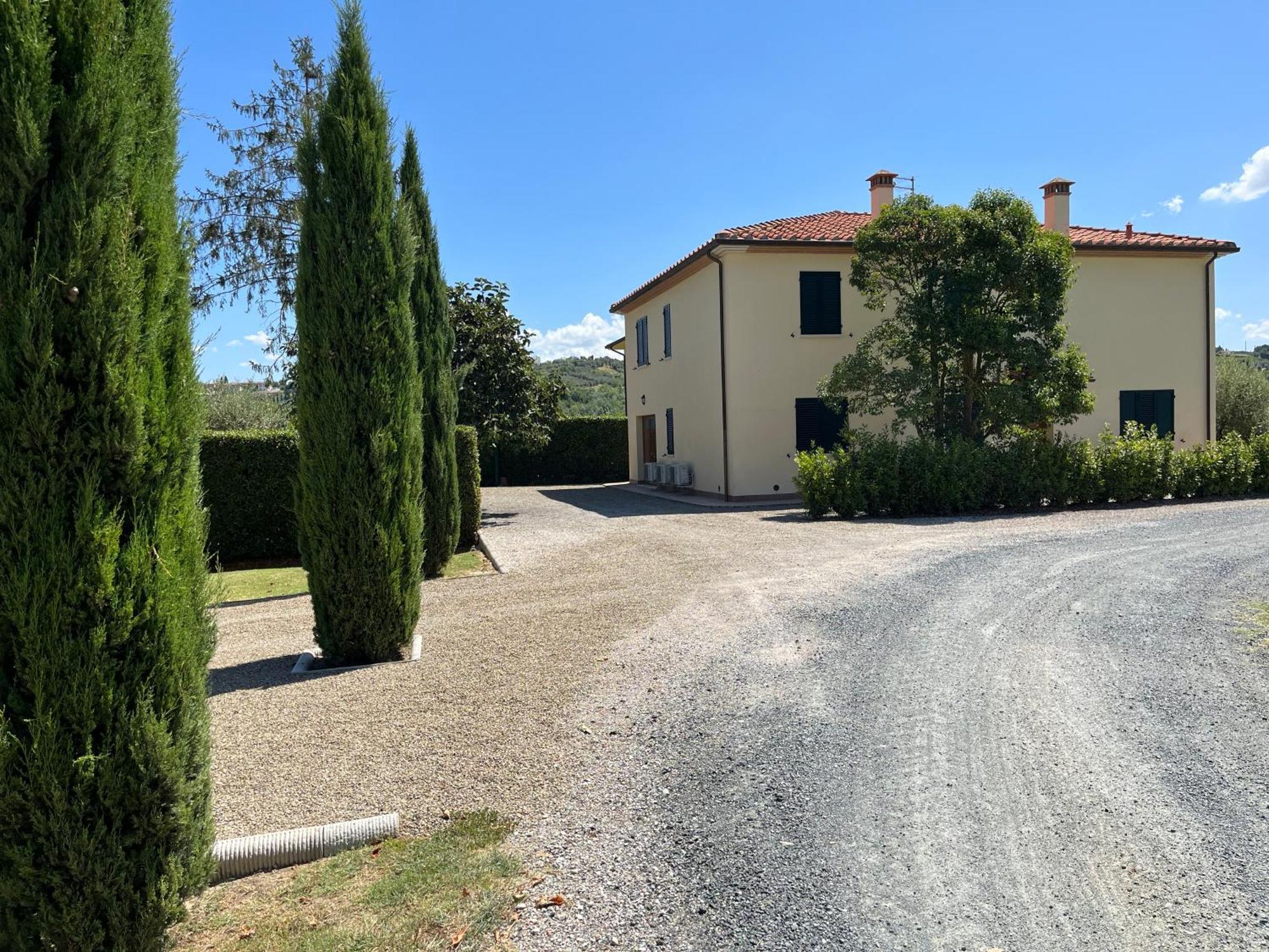 Holiday House La Rosa Terricciola Dış mekan fotoğraf